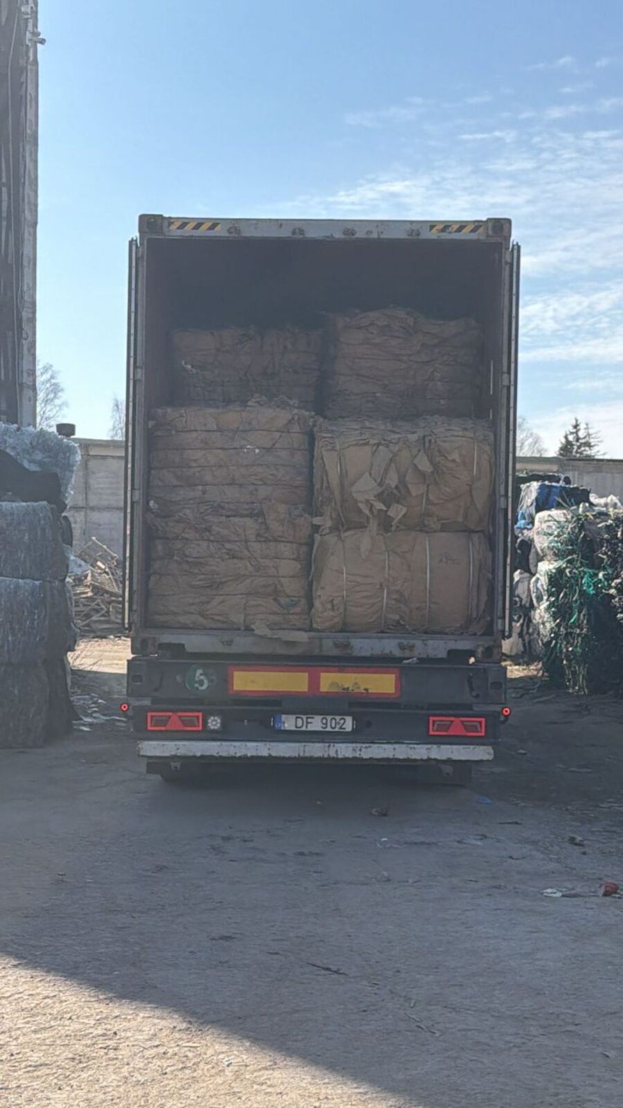 Paper consolidation at the Baltic yard.